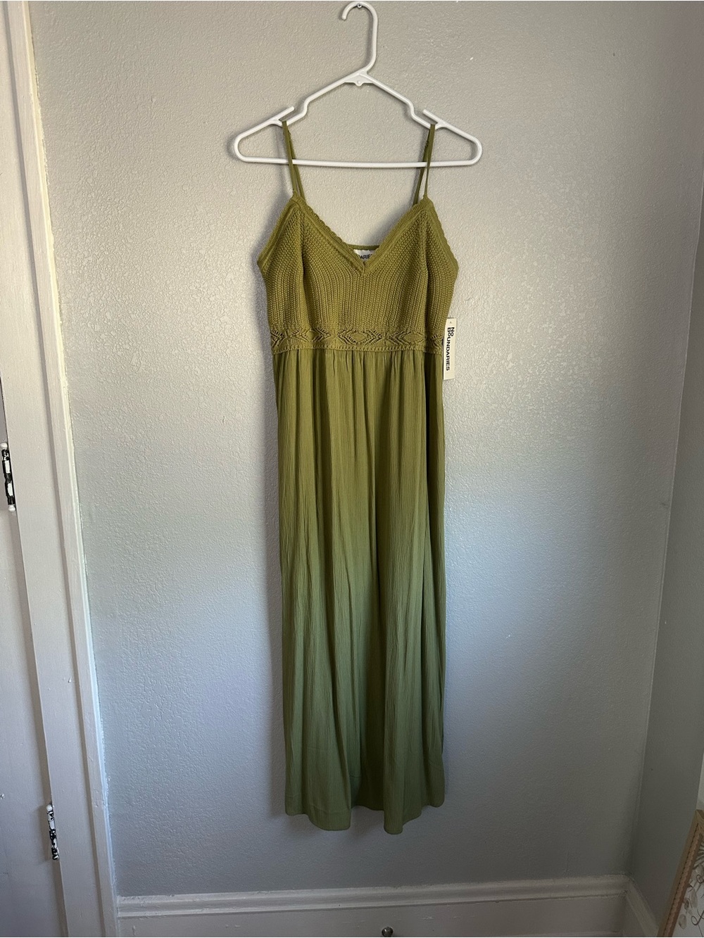 NWT No Boundaries Green Crochet Bodice Flowy Sleeveless Maxi Dress